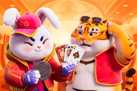 Personagens Fortune Rabbit e tigre com cartas de baralho no guia de como jogar blackjack